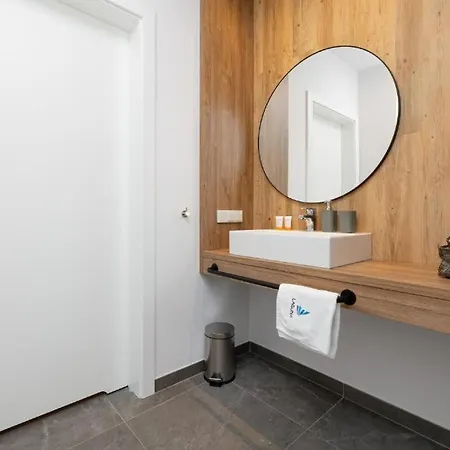 Jantaris B12 Balkon, By The Sea * ميلنو